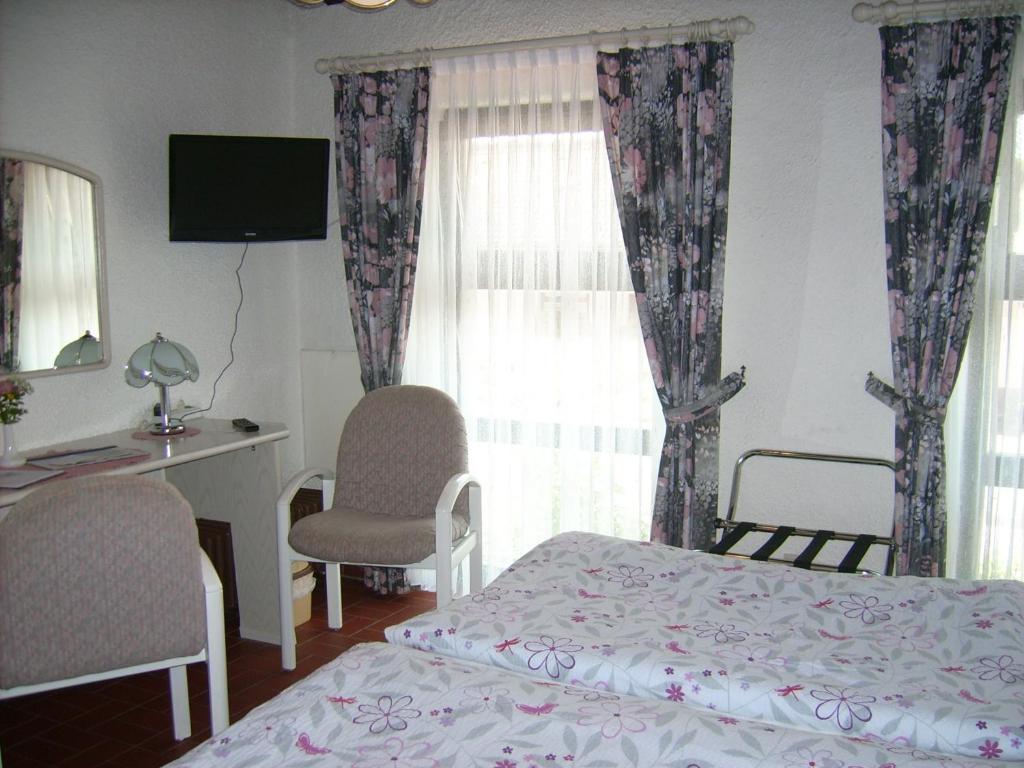 Gaestehaus Hochrhoenblick Schönau an der Brend Extérieur photo