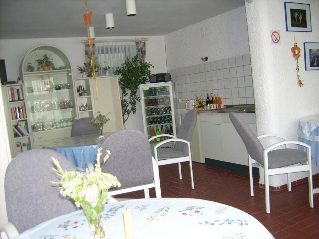 Gaestehaus Hochrhoenblick Schönau an der Brend Extérieur photo
