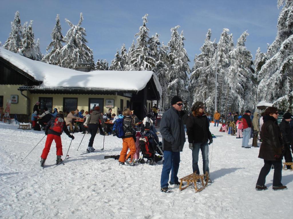 Gaestehaus Hochrhoenblick Schönau an der Brend Extérieur photo