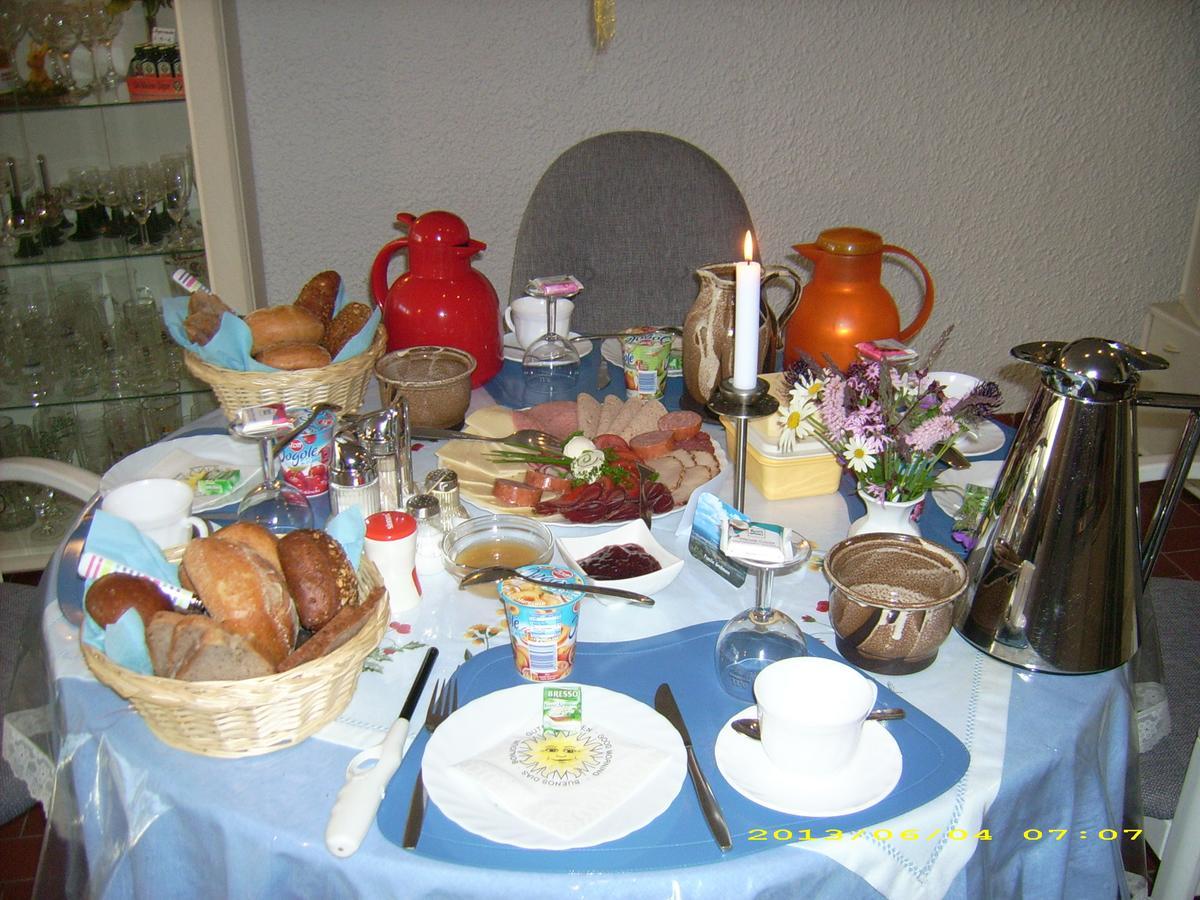 Gaestehaus Hochrhoenblick Schönau an der Brend Extérieur photo
